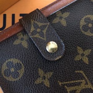 Louis Vuitton Compact Bifold Wallet